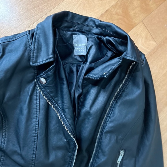 Leather jacket - Picture 2 of 2